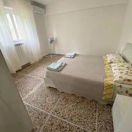 Le Tre Isolette A 200m Dal Mare Apartment *
