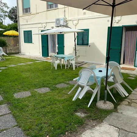 Le Tre Isolette A 200m Dal Mare Apartment Marina Di Pisa