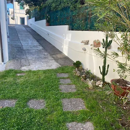 Le Tre Isolette A 200m Dal Mare Apartmán *
