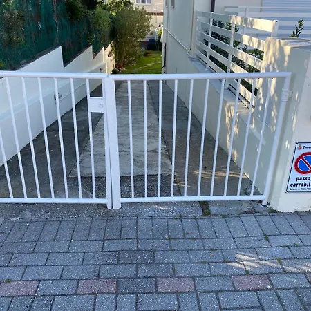 Le Tre Isolette A 200m Dal Mare Marina Di Pisa